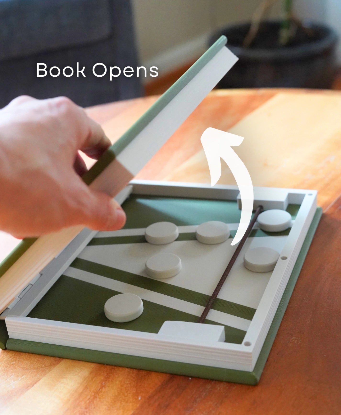 PlayBook’d Sling Puck – Actiongeladener Spielspaß im Buchformat